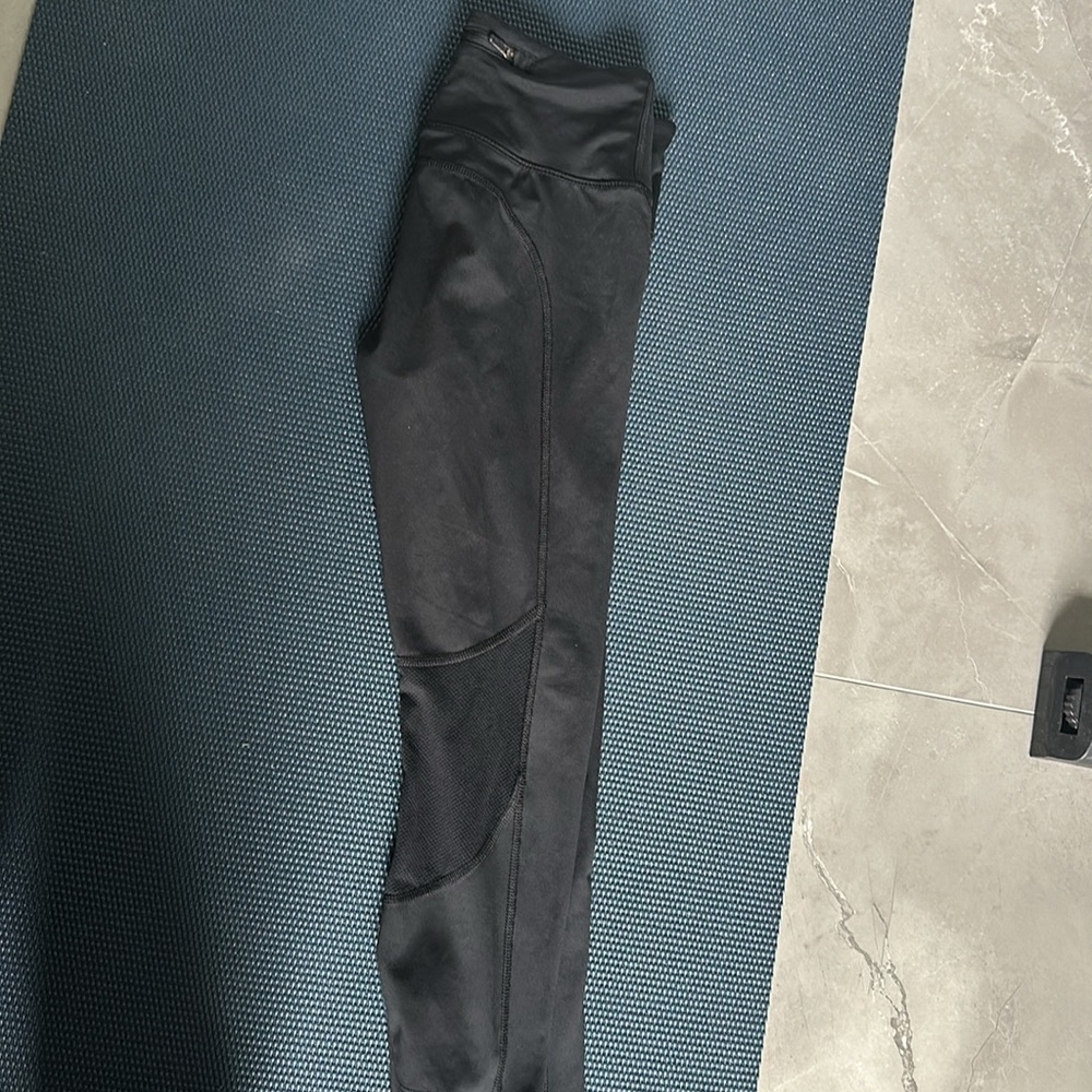 Nike - Picture 2 of 9